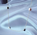 Collar Cubitos