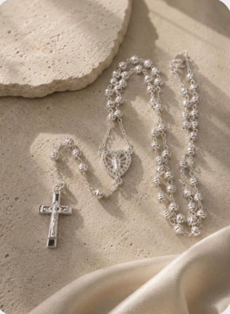 Collar Rosario Corazón Guadalupano 5103 Oro Laminado 18K Blanco Circonia Blanca