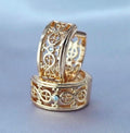 Fine Gold Threads & Light Huggie